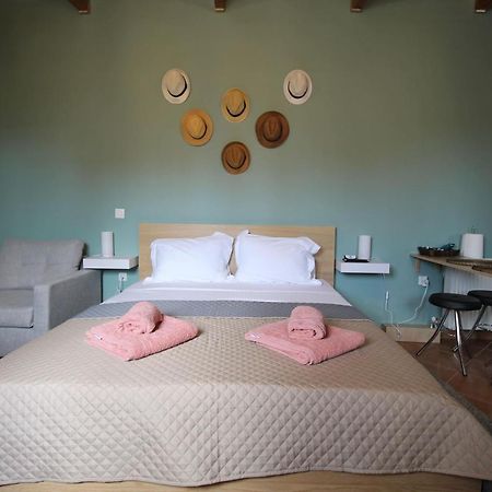 Pikinas Studios Near Ath Airport Markopoulo Mesogaias Ngoại thất bức ảnh
