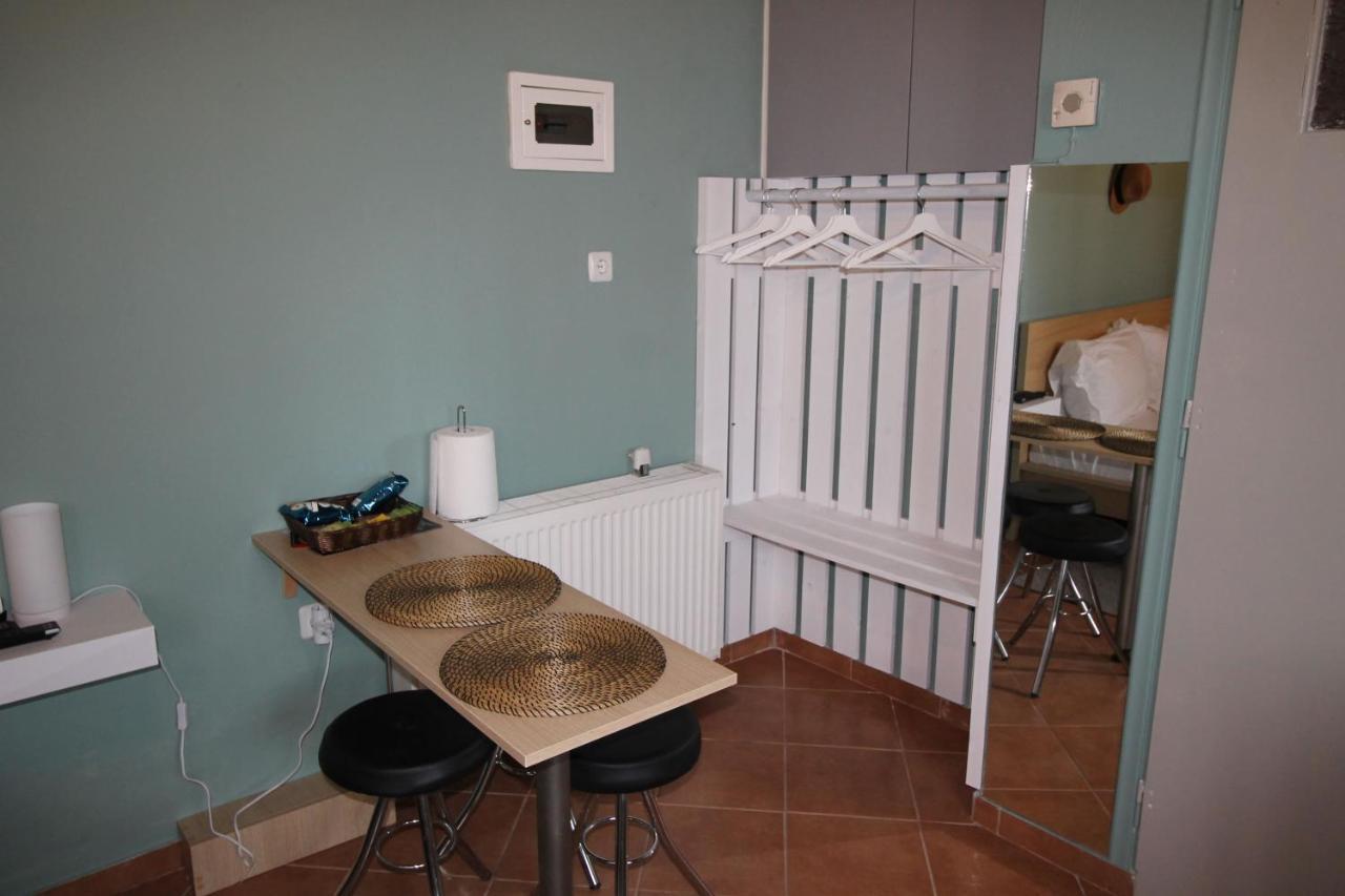 Pikinas Studios Near Ath Airport Markopoulo Mesogaias Ngoại thất bức ảnh